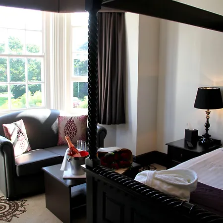 The Carlton Manor Hotel-3
