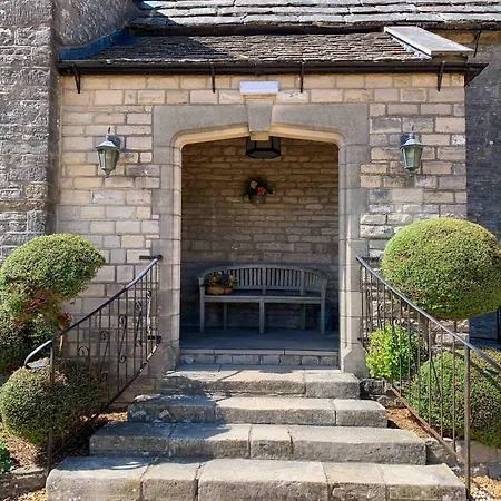 Mortons Manor-3