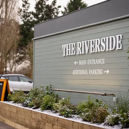 Riverside Hotel By Chef & Brewer Collection-2