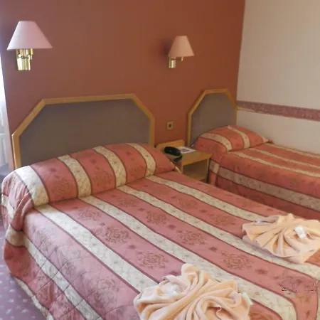 Riviera Hotel-2