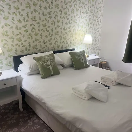 Penny Farthing Hotel & Cottages-2