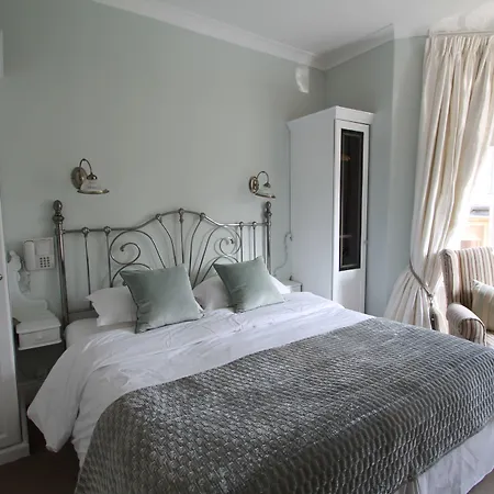 Alexandra Court Hotel-2