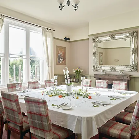 Tennant Arms Hotel-2