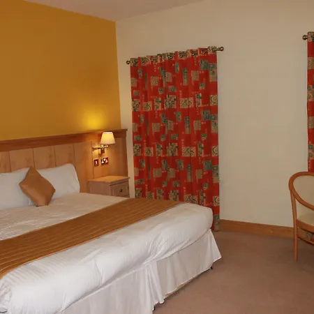 Mahon'S Hotel-3