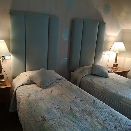 The Commercial Hotel-3