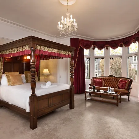 Lincoln House Private Hotel-2