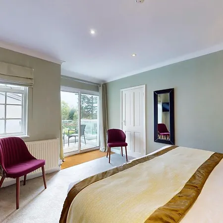 Rowton Hall Hotel And Spa-2