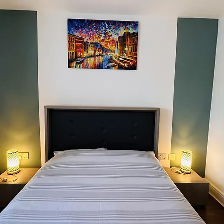 Grand Central Apartments, Centro-3