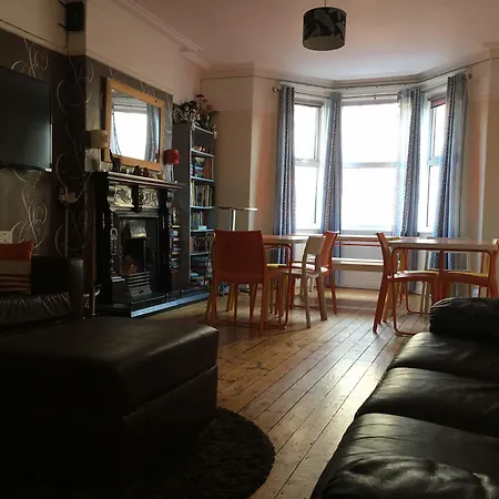 Portrush Holiday Hostel Guesthouse-3