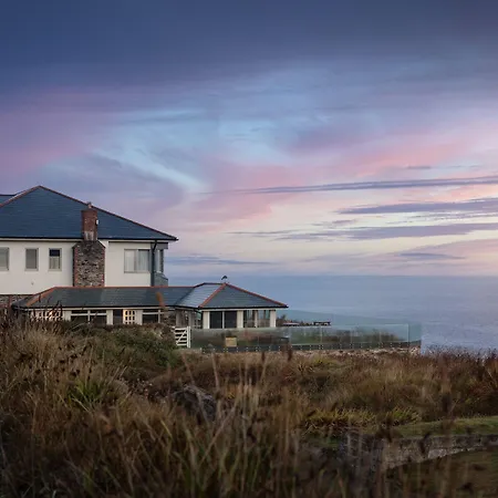 The Lewinnick Lodge-3