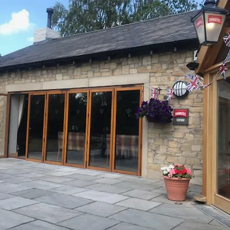 The Queen'S Arms Inn-2