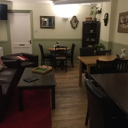 The Hollies Inn-2
