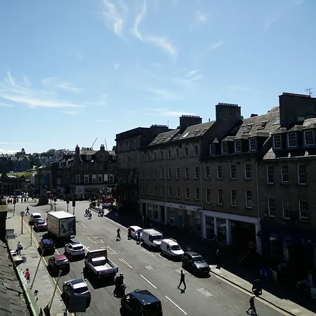 The Spires Serviced Apartments Edinburgh-3