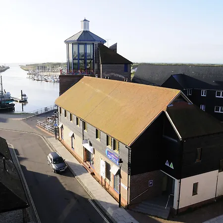 Yha Littlehampton-2
