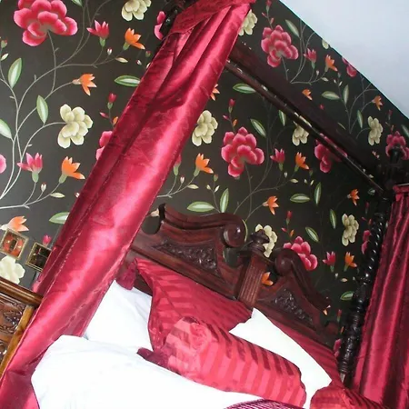 Hunters Lodge Hotel-2