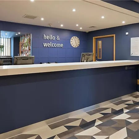 Travelodge Gloucester-2