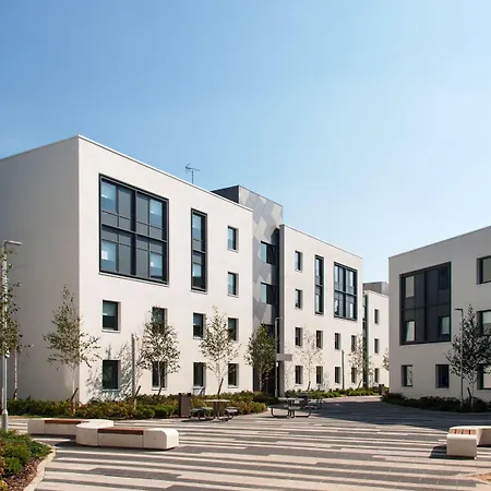 Petros Court-2