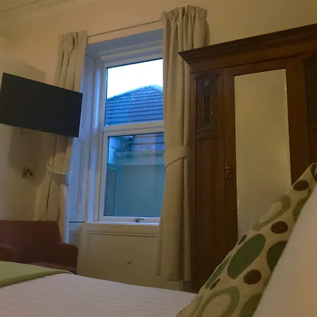 Glenlossie Guest House-3