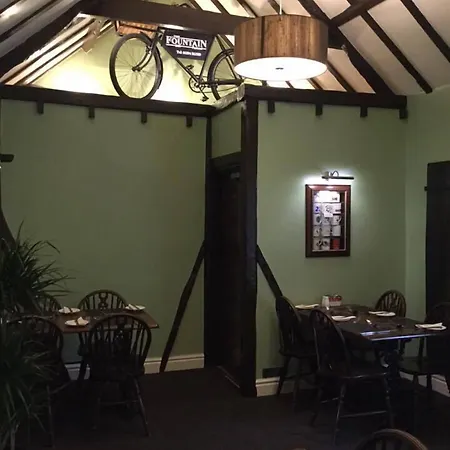 The Fountain Inn-3