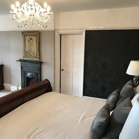 Cedar House-3