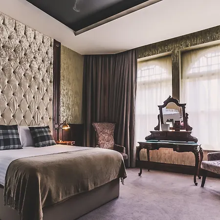 The Exchange Hotel-2