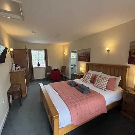 The Half Moon Inn Rushall Ip21 4Qd-2