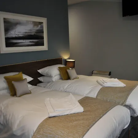 The Coach Hotel-2