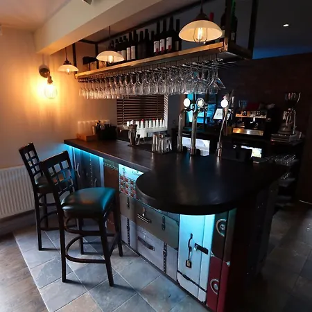 Hotel 52 Stanley-2