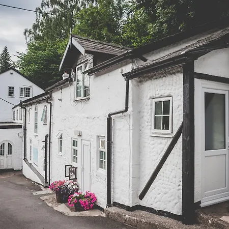 Ye Old Ferrie Inn-2