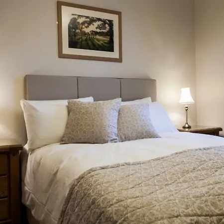 Parkers House Bed & Breakfast-2