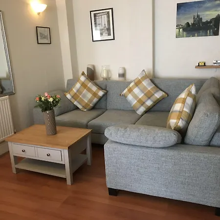 Dolphin Guesthouse-3