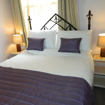 Stoneway Guest House-2