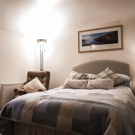 Firtree Bed And Breakfast At Galvelbeg House-2