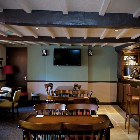 The White Lion Hotel-3