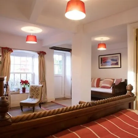 Stoneleigh Barn Bed And Breakfast-2