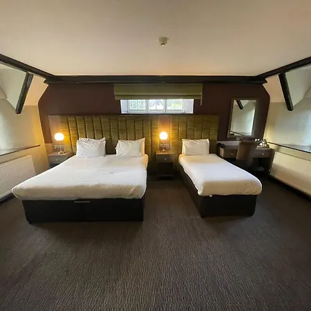 Cwrt Bleddyn Hotel & Spa-2