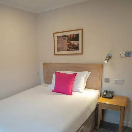 County Hotel-3