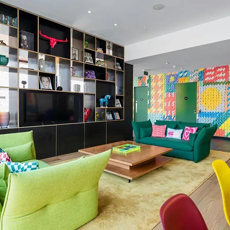 citizenM Glasgow-3