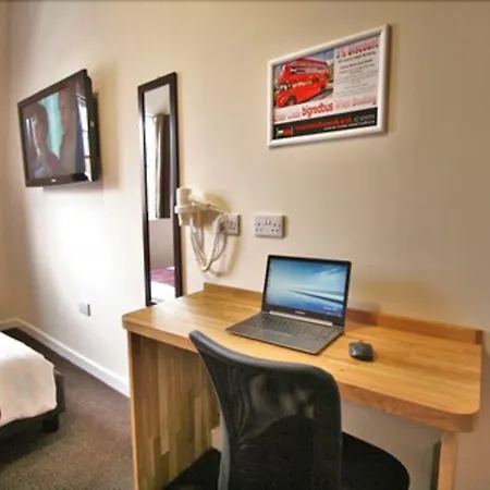 Central Hotel Gloucester By Roomsbooked-3