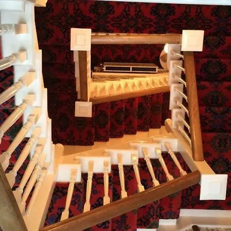 Hillcrest House-2