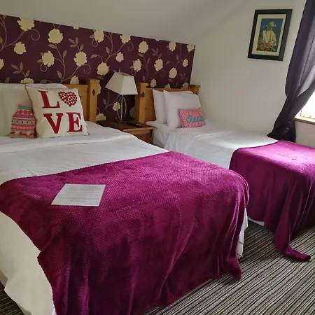 Carnately Lodge-2