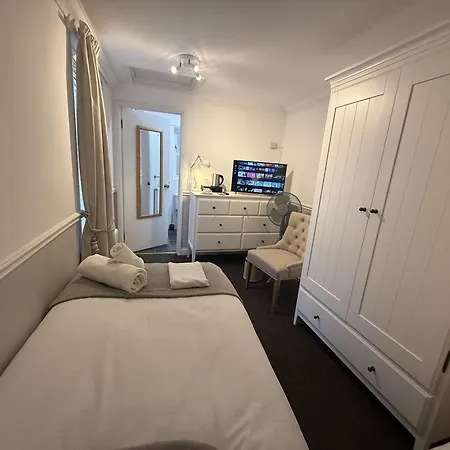 Central Hotel-2