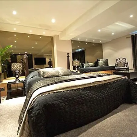 Munstone House-3
