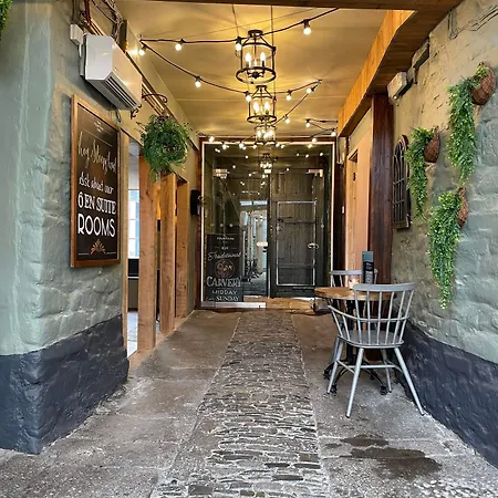 The Fountain Inn-2