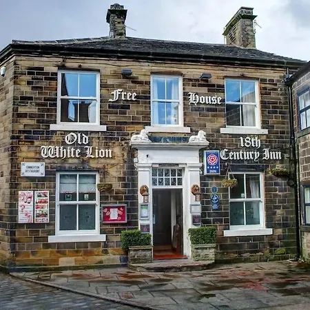 The Old White Lion Hotel-3