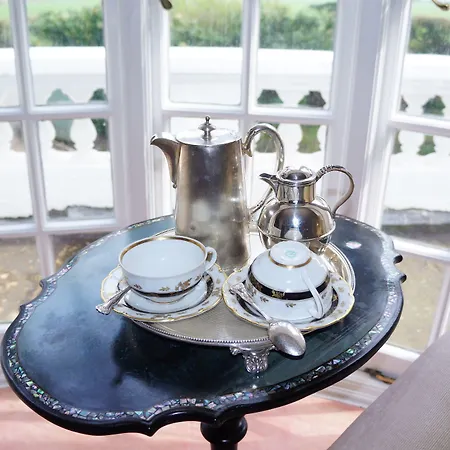 Cedar House Boutique B&B-2