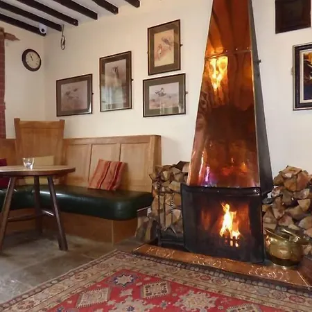 The Fleece Inn-3