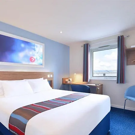 Travelodge Bromborough-2