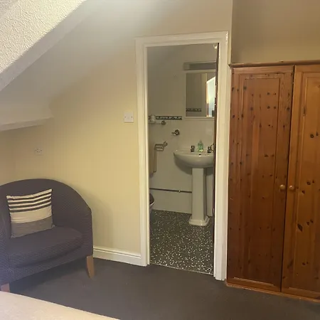 Cornerways Guest House-2
