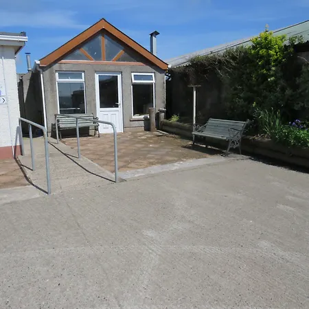 Carnside Guest House-2